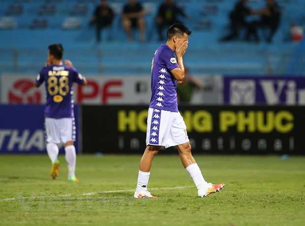 Đương kim vô địch Hà Nội FC gặp nhiều khó khăn trong cuộc đua vô địch mùa này vì khủng hoảng nhân sự. (Ảnh: Nguyên An/Vietnam+) 