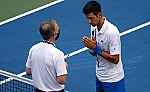 Djokovic bị loại khỏi US Open 2020