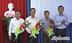 Huyện Tân Phú Đông: Bàn giao nhiệm vụ Chủ tịch UBND huyện nhiệm kỳ 2016 - 2021