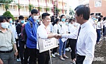 Hiệu trưởng Trường Đại học Tiền Giang gặp gỡ tân sinh viên