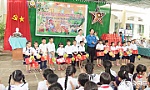 Tặng 150 phần quà trung thu cho học sinh khó khăn Trường Tiểu học Đoàn Thị Nghiệp