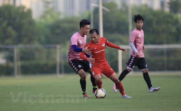Hà Nội FC thi đấu giao hữu với Viettel hôm 2-9 vừa qua. (Ảnh: HNFC)