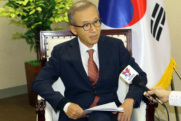 Korean Ambassador to ASEAN Lim Sungnam gives an interview to the Vietnam News Agency (Photo: VNA)