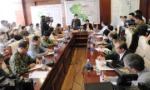 Phó Thủ tướng Trịnh Đình Dũng chủ trì họp khẩn ứng phó bão số 9