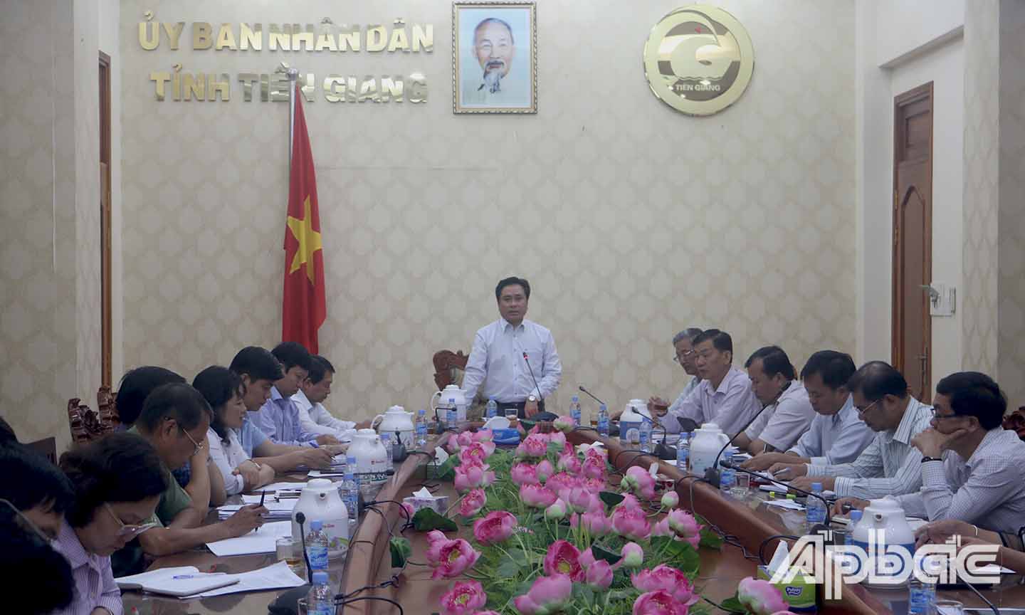 Đồng chí Trần Văn Dũng phát biểu tại buổi làm việc.