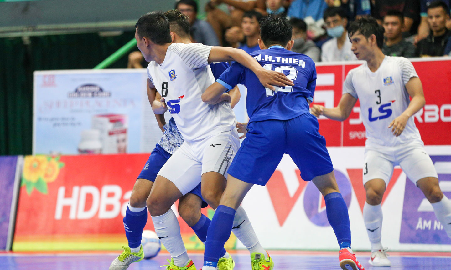 Minh Trí ấn định tỷ số 2-1, kéo dài chuỗi trận bất bại cho Thái Sơn Nam.