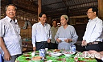 Đồng chí Nguyễn Văn Nhã thăm gia đình chính sách