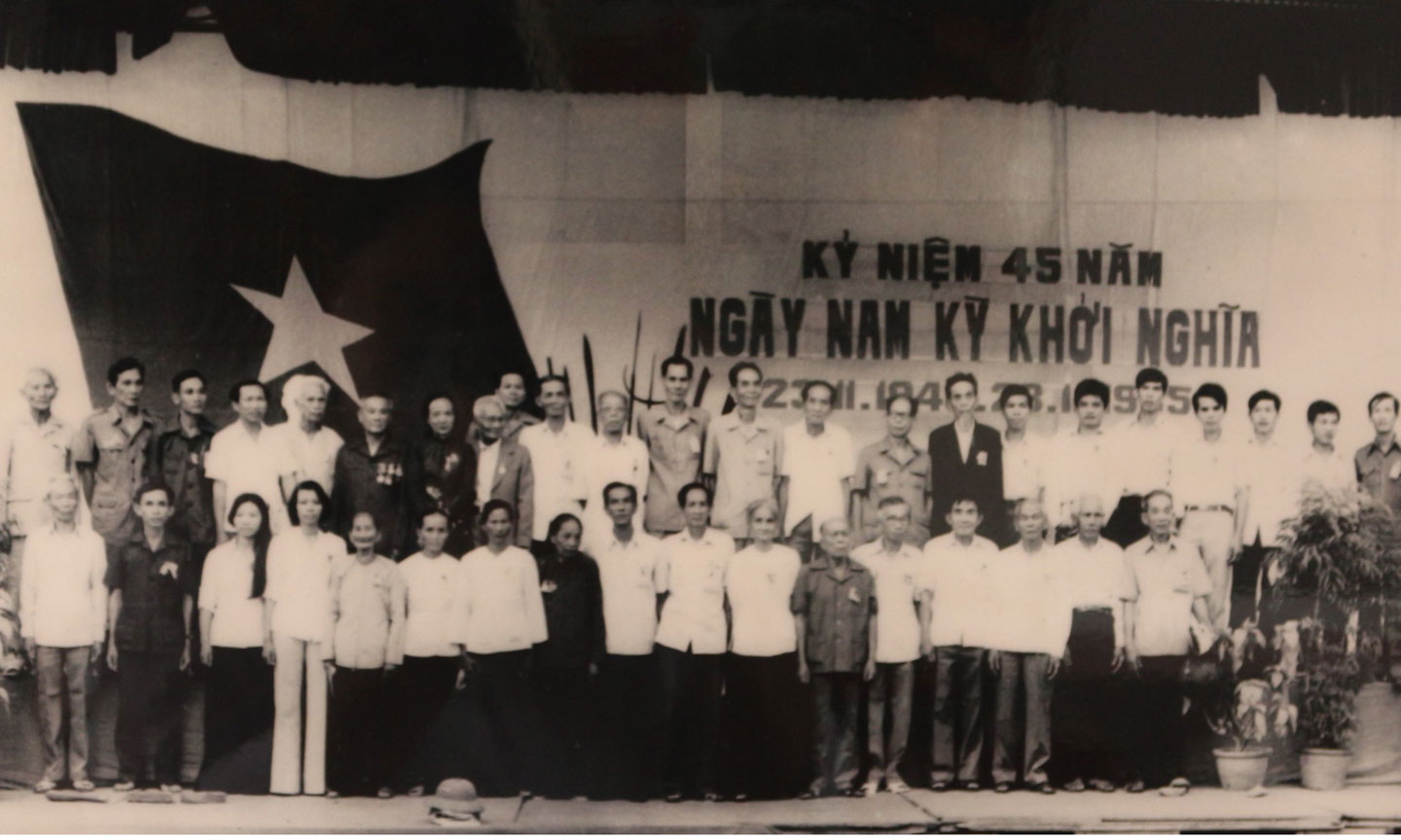 Đoàn Đại biểu tỉnh Tiền Giang tham dự lễ kỷ niệm 45 năm ngày Nam kỳ khởi nghĩa do Mặt trận Tổ quốc TP. Hồ Chí Minh tổ chức (23-11-1940 – 23-11-1985).