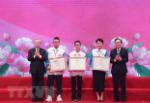 Exemplary students in studying and following Uncle Ho's teachings honoured