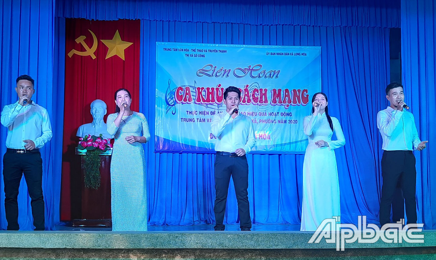 TTVH-TT xã Long Hòa đã khai thác hiệu quả các thiết chế văn hóa với việc  tổ chức nhiều hoạt động văn hóa văn nghệ.