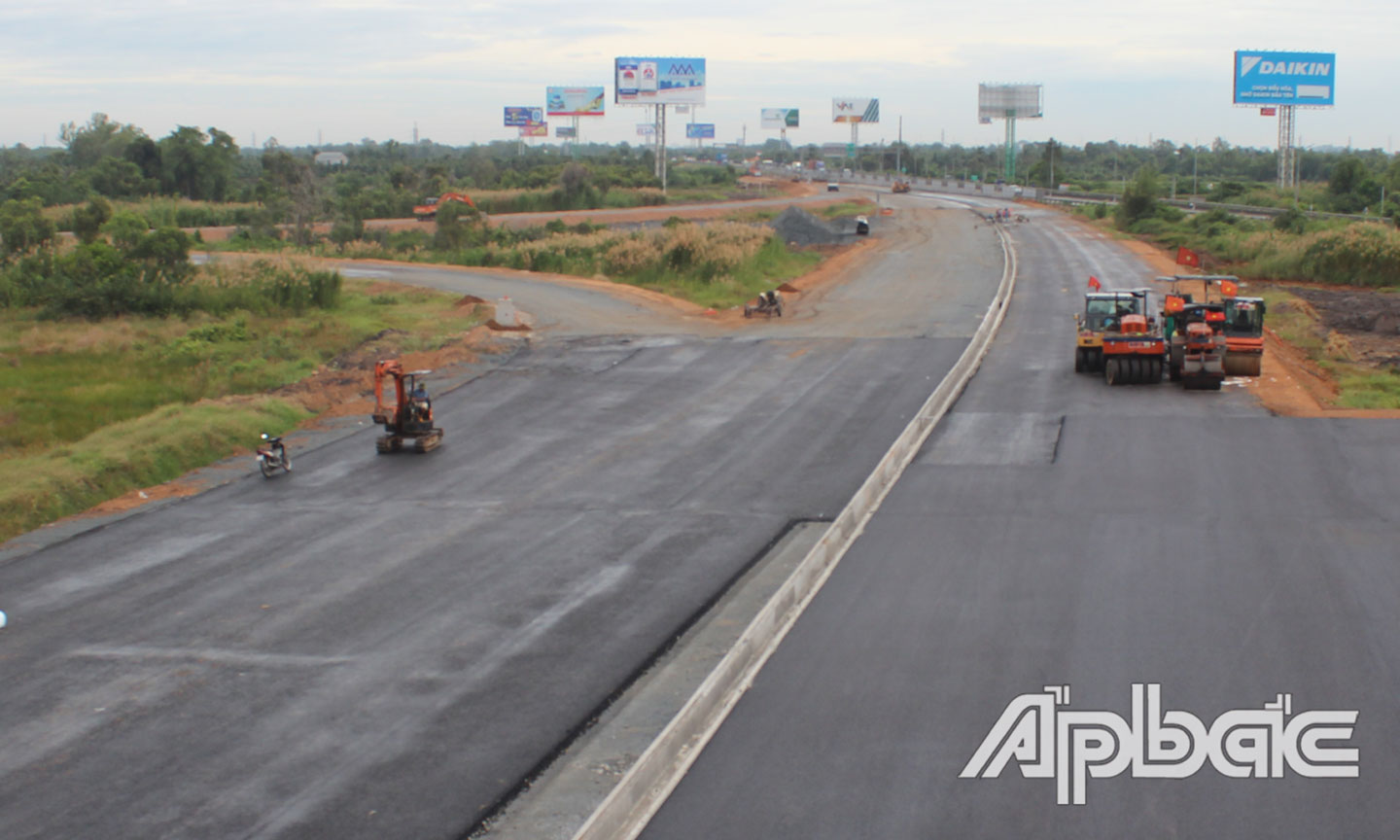 Cao tốc Trung Lương - Mỹ Thuận sẽ được thông xe tạm gỡ khó QL.1 vào dịp Tết Nguyên đán
