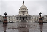 Mỹ phong tỏa trụ sở Quốc hội để đối phó với biểu tình