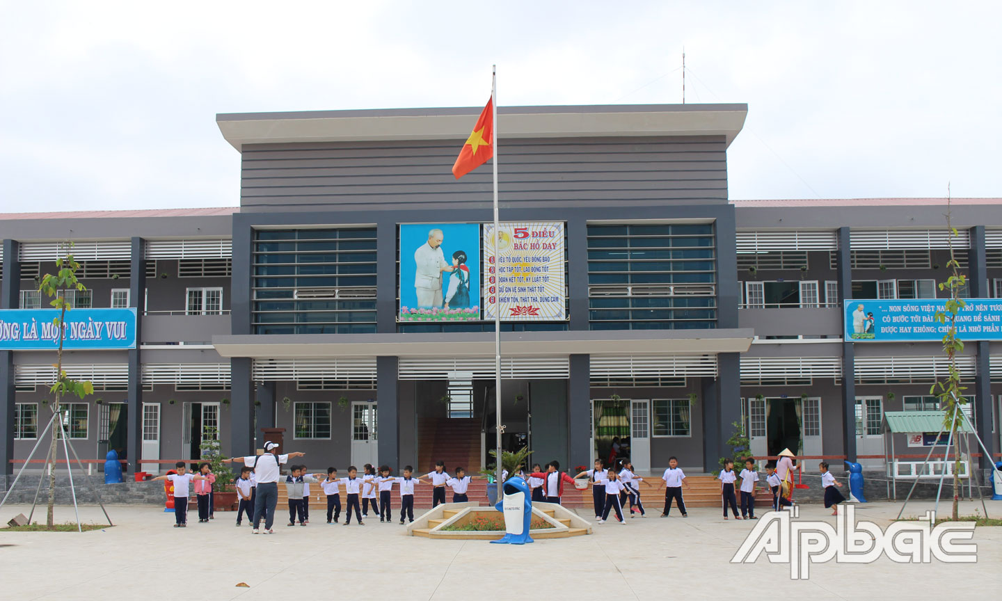 Huyện Tân Phước nỗ lực xây dựng trường chuẩn Quốc gia