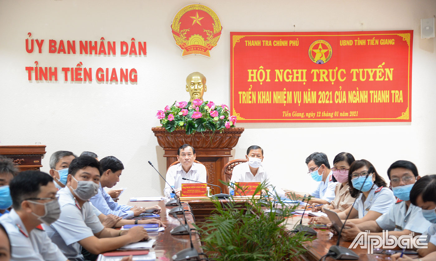 Đồng chí Nguyễn Văn Vĩnh chủ trì tại điểm cầu Tiền Giang.