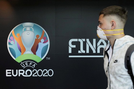 UEFA không chỉ tin Euro 2020 diễn ra theo đúng kế hoạch, mà còn chào đón khán giả vào sân.