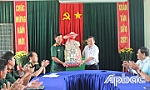 Đồng chí Nguyễn Ngọc Trầm thăm, chúc tết các đơn vị và gia đình chính sách