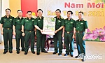 Thượng tướng Nguyễn Trọng Nghĩa thăm, chúc tết cán bộ, chiến sĩ Lực lượng vũ trang tỉnh Tiền Giang