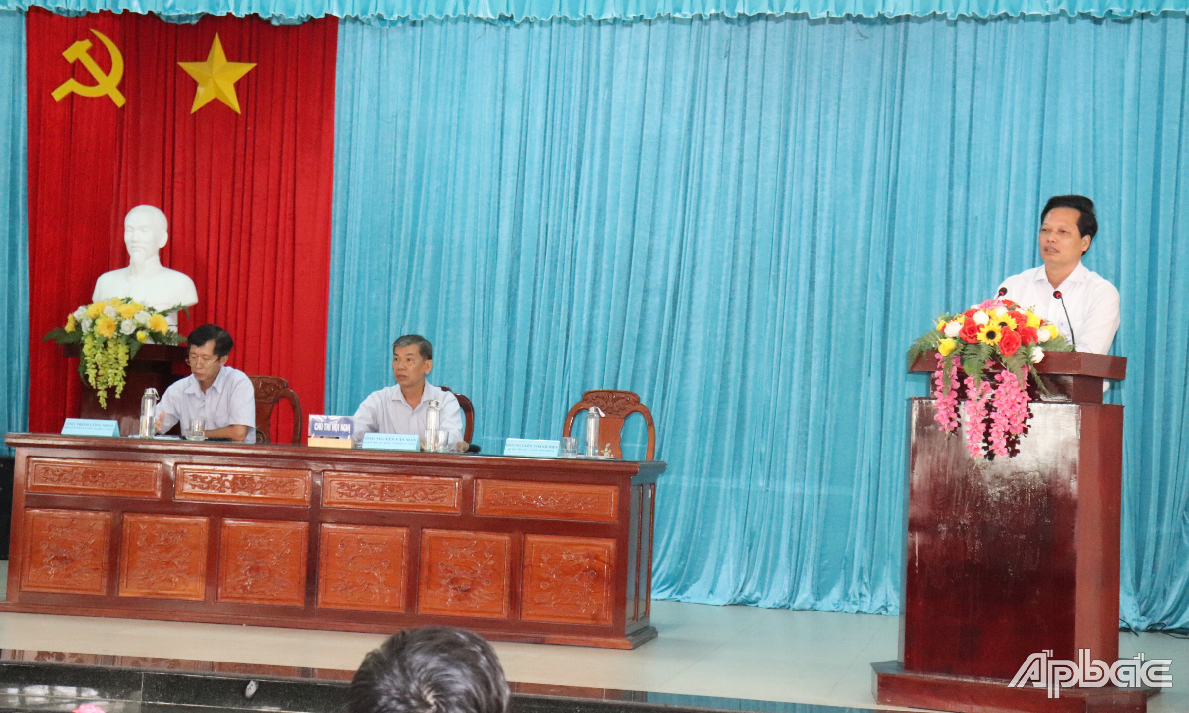 Bí thư Huyện ủy Gò Công Đông Nguyễn Thành Diệu phát biểu tại hội nghị.