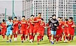 Các tuyển thủ bóng đá Việt Nam bầu cử tại trụ sở VFF