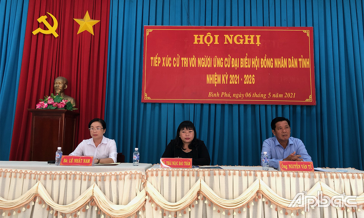 ứng cử viên HĐND tỉnh Tiền Giang, đơn vị bầu cử số 15 lắng nghe ý kiến cử tri