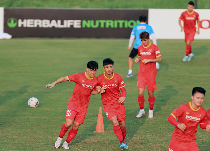 Minh Vương và các đồng đội đang nỗ lực từng ngày để có cơ hội góp mặt trong danh sách thi đấu tại Vòng loại thứ hai World Cup 2022, diễn ra tại UAE vào đầu tháng 6 tới.