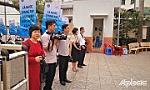 BHXH tỉnh Tiền Giang: Tặng hoa và chúc mừng các cơ quan thông tấn, báo chí trong tỉnh nhân ngày 21-6