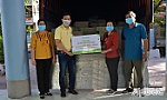 Công ty Sữa đậu nành Việt Nam trao tặng Tiền Giang 50.000 hộp sữa tiếp sức phòng, chống dịch