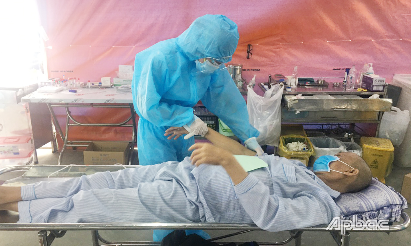 Cấp cứu bệnh nhân ban đầu tại Bệnh viện đa khoa trung tâm Tiền Giang