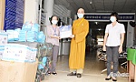 Ban Trị sự Phật giáo tỉnh Tiền Giang tặng trang bị y tế cho TP. Mỹ Tho