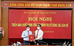 Trao quyết định phân công Phó Trưởng ban Kinh tế Trung ương đối với ông Nguyễn Thành Phong