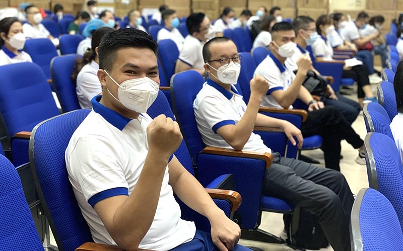 Medical staff of K Hospital in Hanoi before leaving to support southern provinces in fighting the COVID-19 epidemic. (Photo: NDO/Minh Hoang).