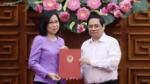 PM hands over appointment decision to Vietnam News Agency's General Director