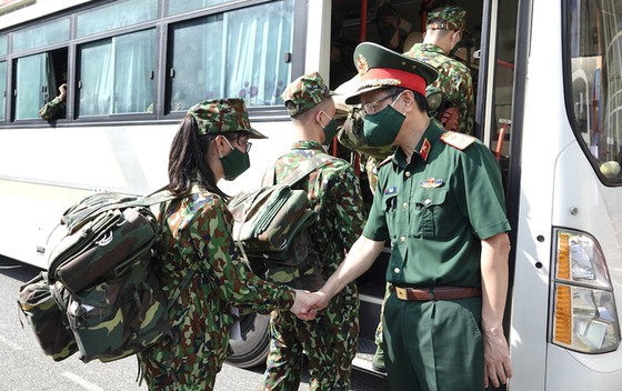 Cán bộ, học viên Học viện Quân y lên đường vào các tỉnh thành phía Nam hỗ trợ chống dịch Covid-19