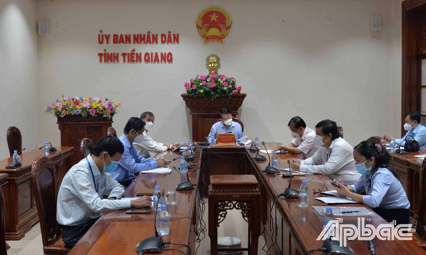 Các đại biểu tham gia Hội nghị ở điểm cầu tỉnh Tiền Giang.