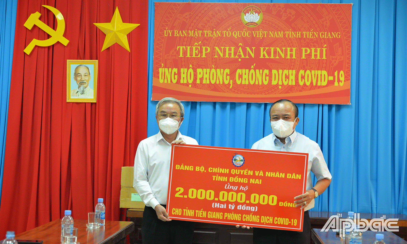 Tỉnh Đồng Nai ủng hộ 2 tỷ đồng cho tỉnh Tiền Giang phòng, chống dịch Covid-19