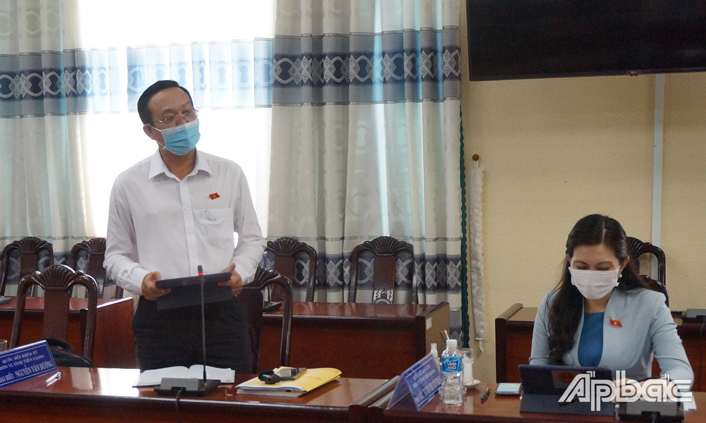 Đại biểu Nguyễn Văn Dương phát biểu ý kiến đối với dự án luật SHTT