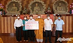 Niệm Phật Đường Liên Hoa tặng 1.000 túi thuốc điều trị bệnh nhân Covid-19
