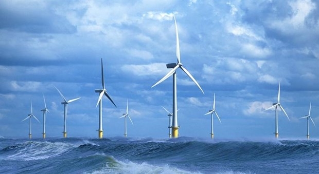 With over 3,000 km of coastlines, Vietnam boasts an abundant offshore wind resource and is an emerging market for offshore wind. (Photo: vneconomy.vn).