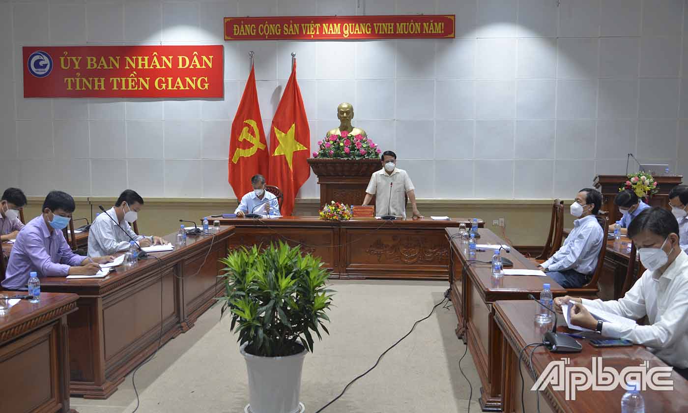 Đồng chí Phạm Văn Trọng phát biểu tại cuộc họp.