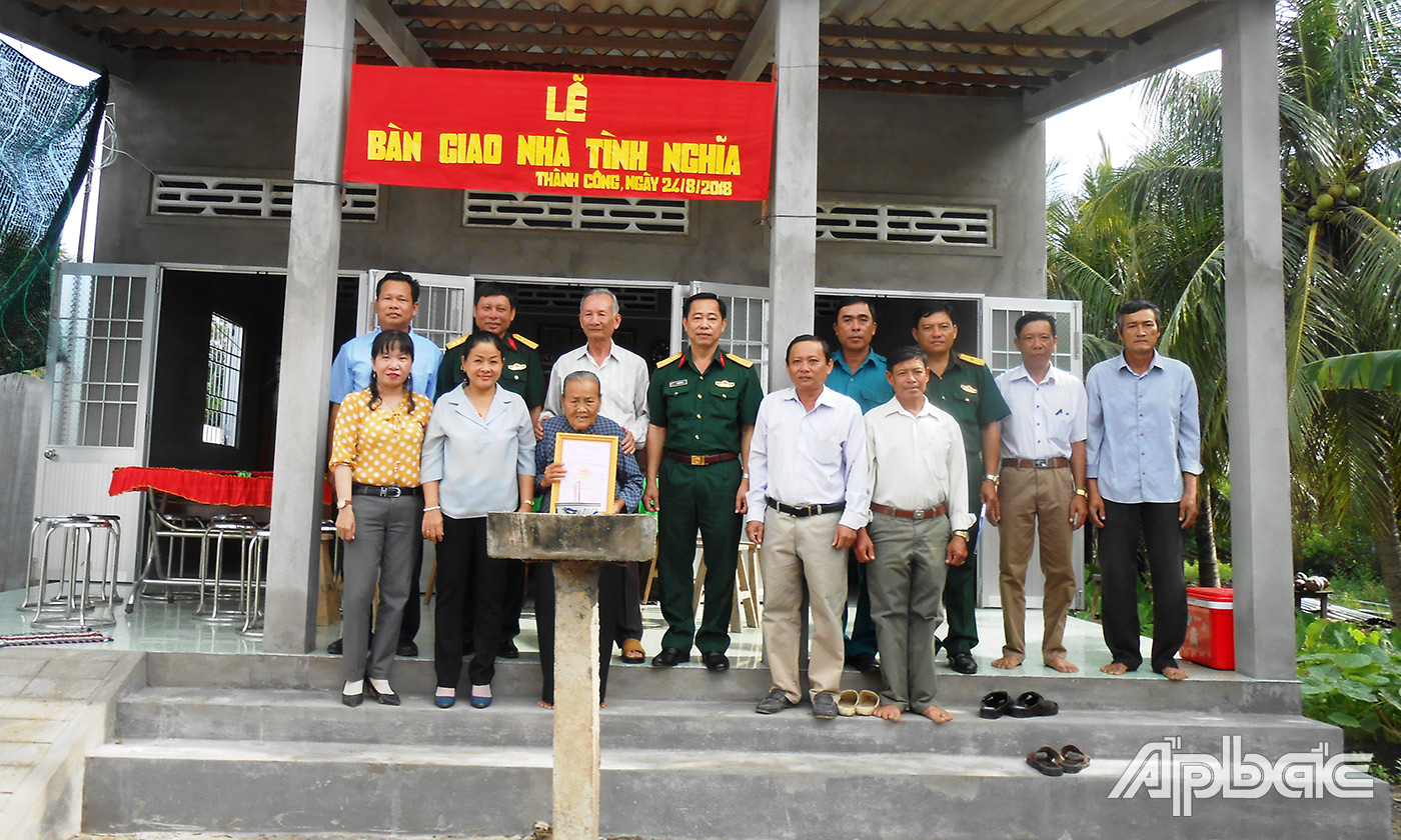 Những năm qua, tỉnh Tiền Giang đã huy động nhiều nguồn lực để hỗ trợ xây dựng nhà ở cho đối tượng NCC, thân nhân NCC trên địa bàn tỉnh