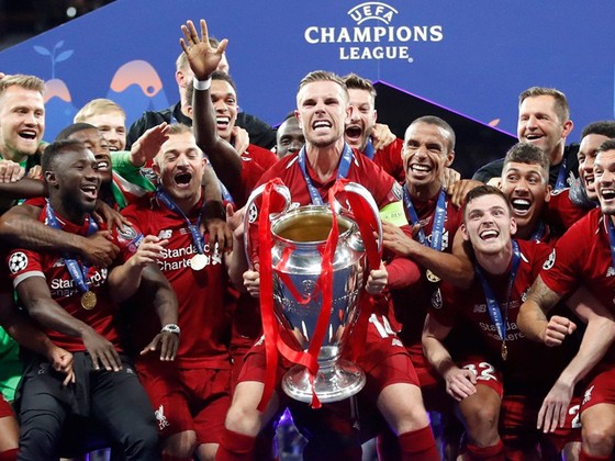 Trước đó 2 năm là Liverpool chạm đến vinh quang châu Âu.