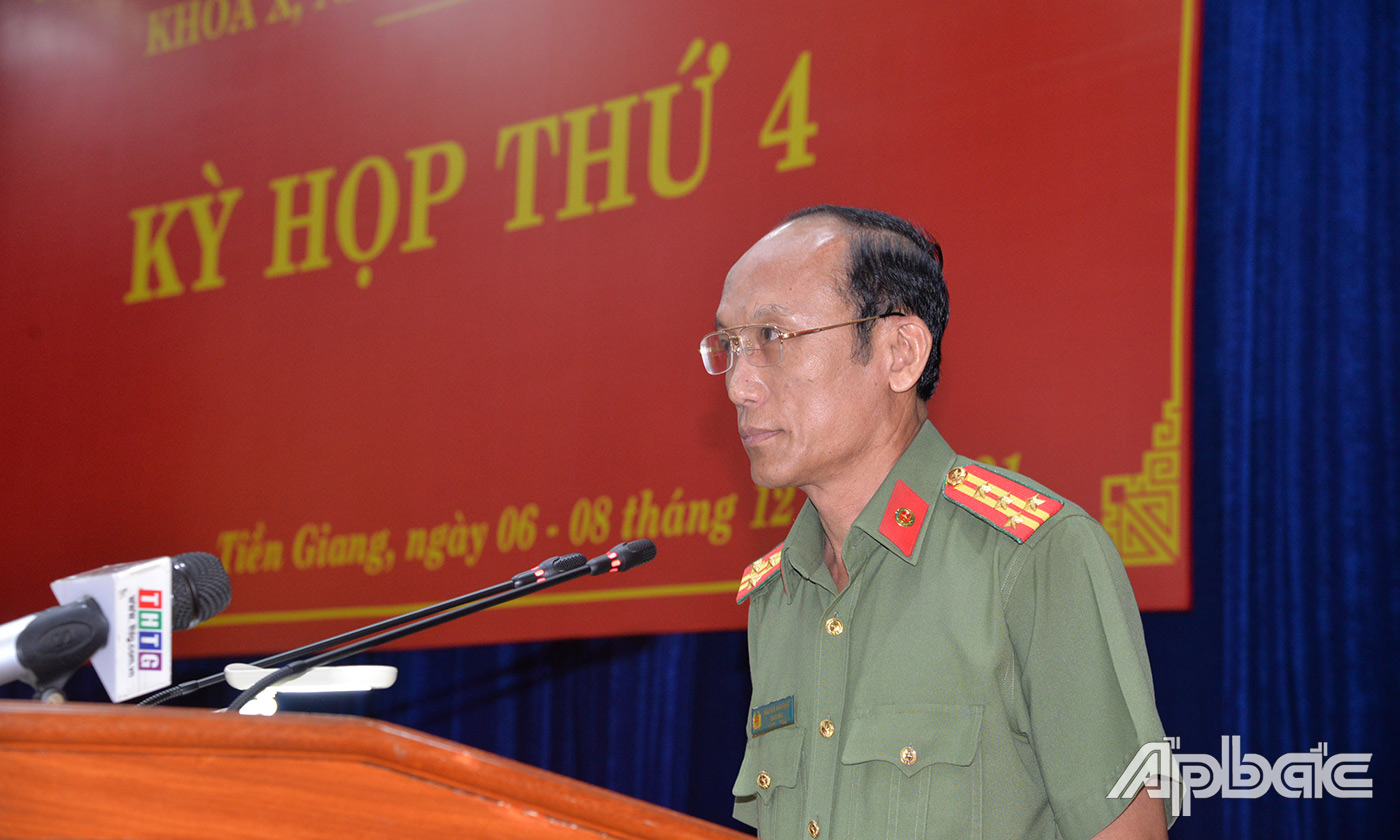 Giám đốc Công an tỉnh Nguyễn Văn Nhựt giải trình về vấn đề TNGT