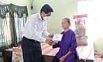 Đồng chí Nguyễn Văn Nhã thăm, chúc tết gia đình chính sách