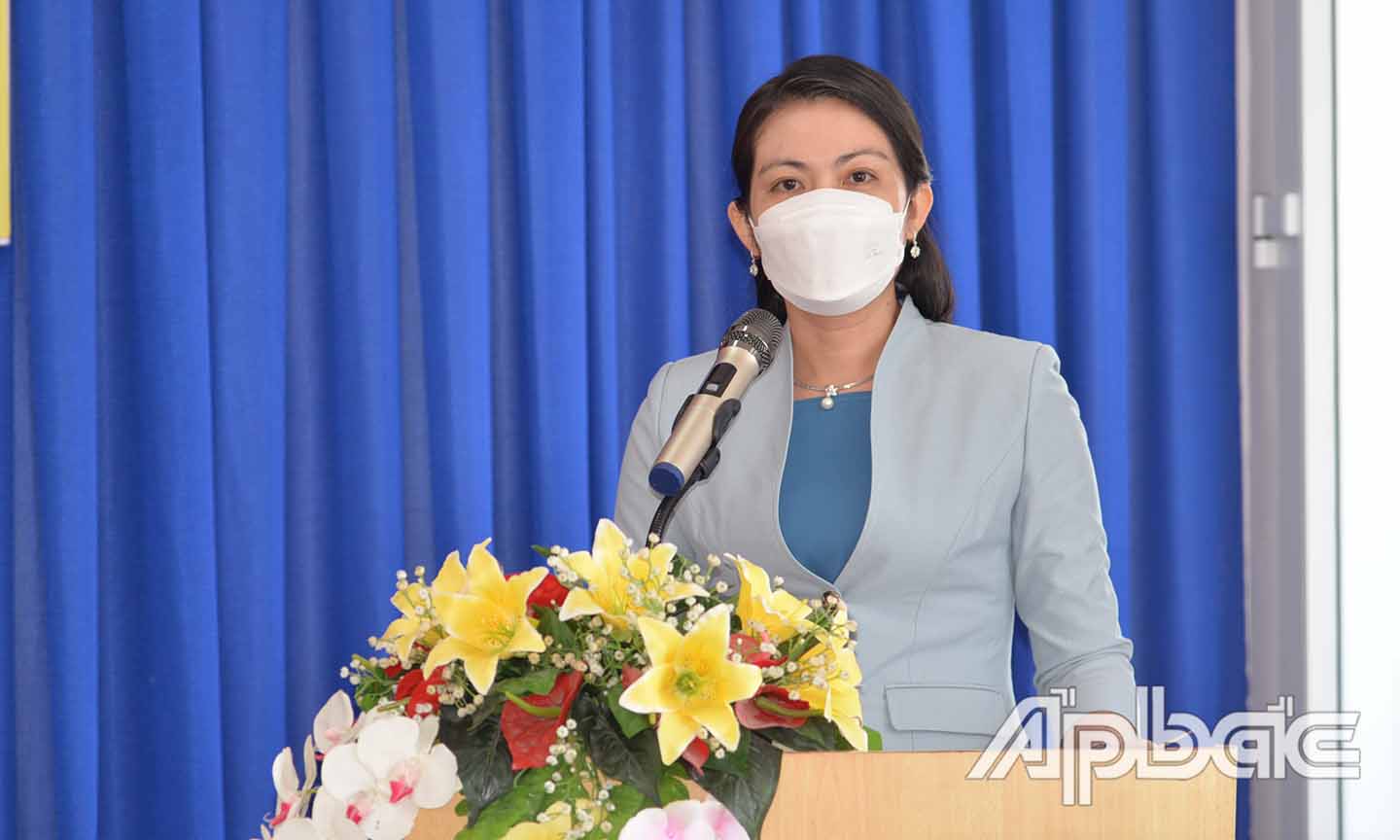 Đồng chí Nguyễn Thị Uyên Trang phát biểu tại Hội nghị.