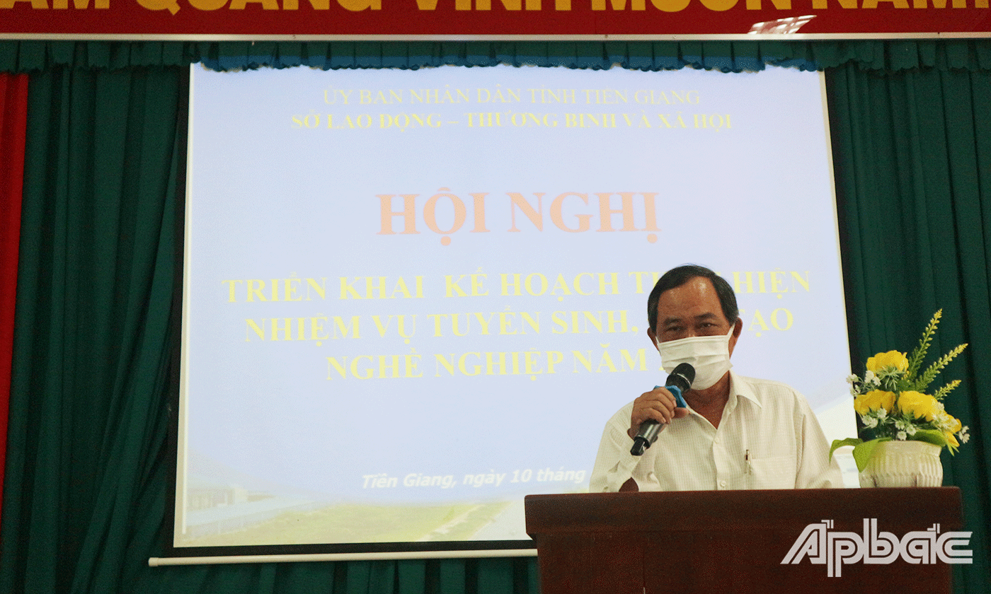 Phó Giám đốc Sở Lao động-Thương binh và Xã hội Huỳnh Anh Tuấn phát biểu tại hội nghị