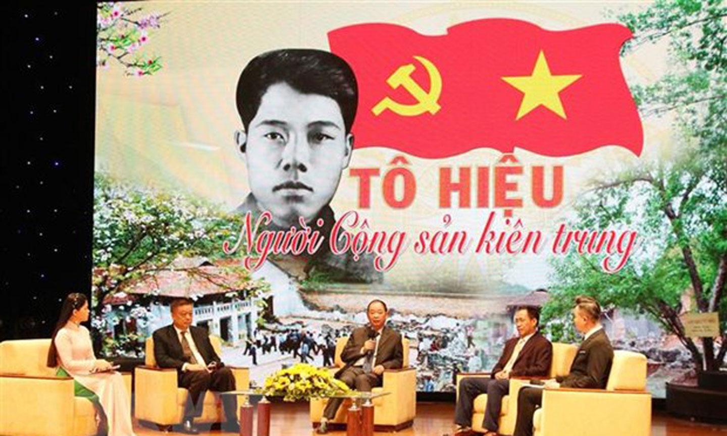 Quang cảnh buổi Tọa đàm “Tô Hiệu - Người cộng sản kiên trung” vừa được Tỉnh ủy Sơn La tổ chức nhân dịp kỷ niệm 110 năm ngày sinh của đồng chí.