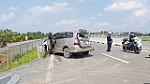 Xe 7 chỗ va chạm xe đầu kéo trên cao tốc Trung Lương - Mỹ Thuận