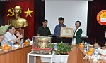 Tác giả Huỳnh Ngọc Mừng (Tiền Giang) được trao giải thưởng Nhân tài Ðất việt