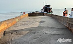 Bộ đội Biên phòng Tiền Giang và Bến Tre tạm giữ tàu chở cát không hóa đơn chứng từ