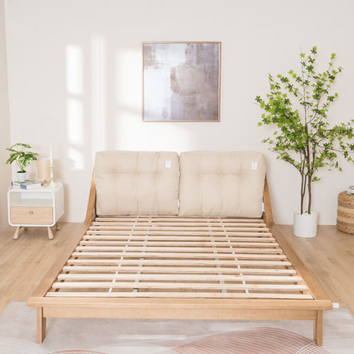 Giường gỗ sồi Amando Padova phù hợp với mọi phong cách nội thất.